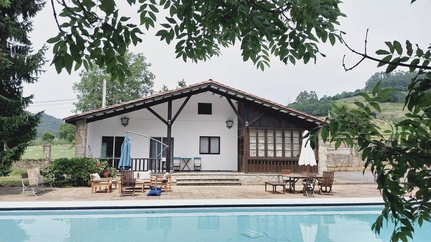 Casa de vacaciones para 5 personas, con jardín y piscina - 1