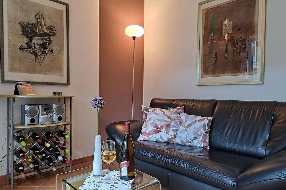 Ganze Wohnung, Gemütliche Ferienwohnung an der Mittelmosel gelegen. Haustierfreundlich! in Alf, Traben-Trarbach und Umbegung