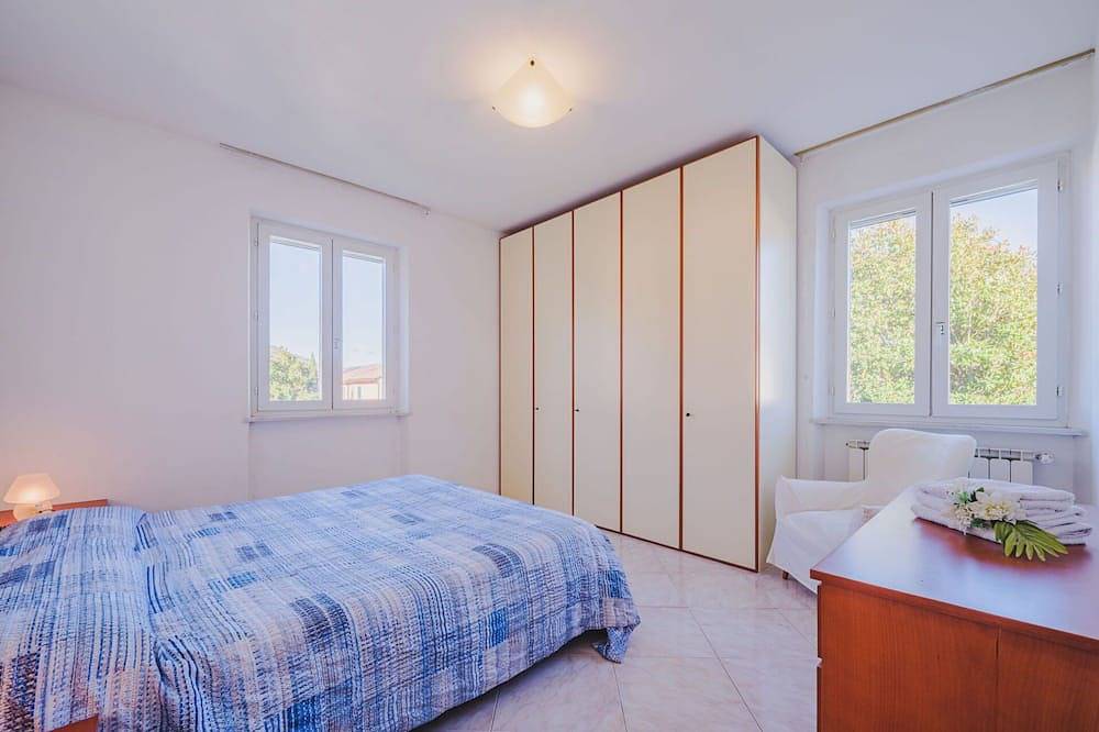 Elegante appartamento in villa con Wifi, Tv, terrazza e animali ammessi, vicino La Spezia in Ameglia, Comune di Ameglia