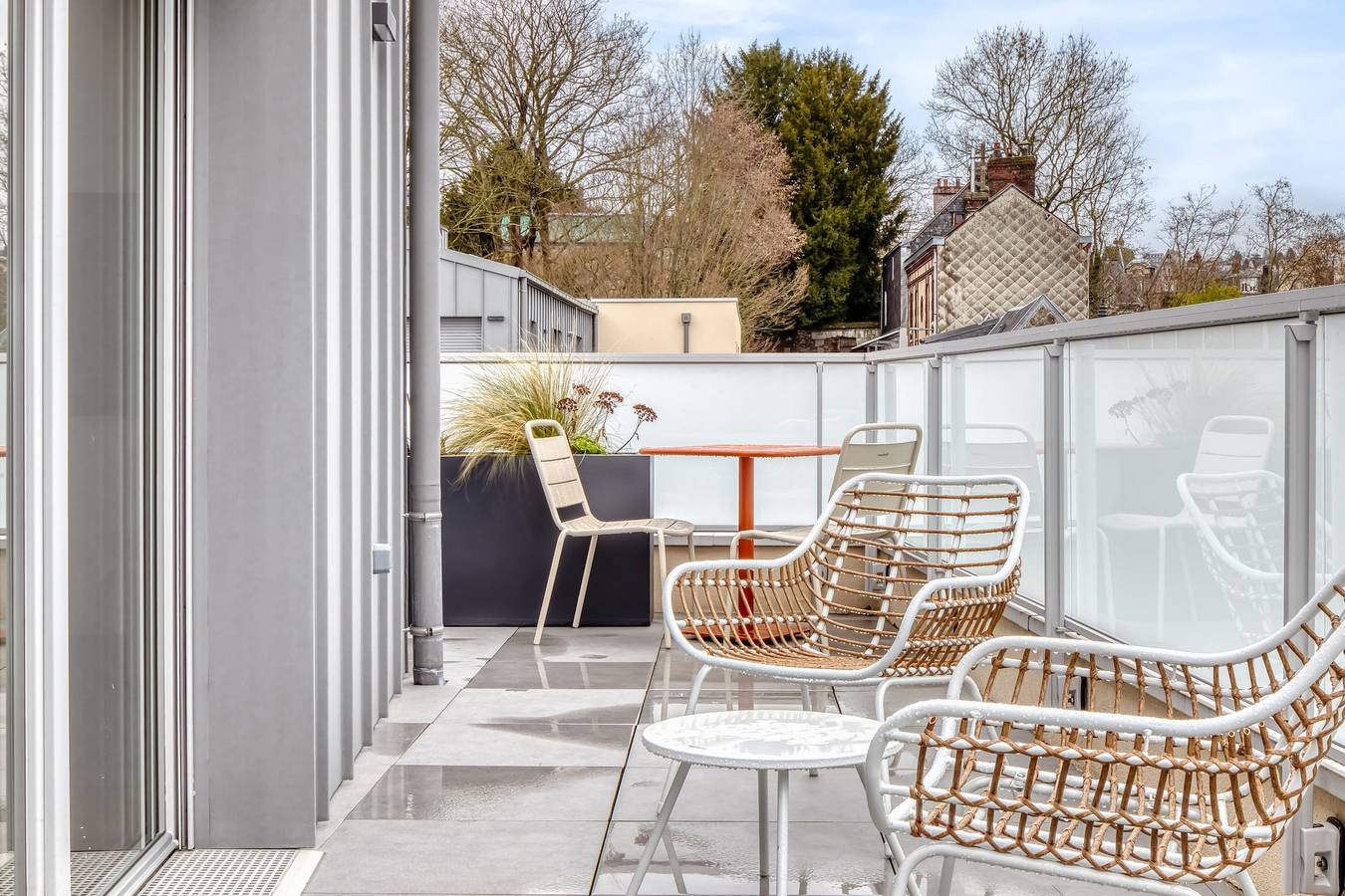 Entire apartment, Les Mathurins, F2 unique terrasse, parking et sport in Rouen, Rouen region