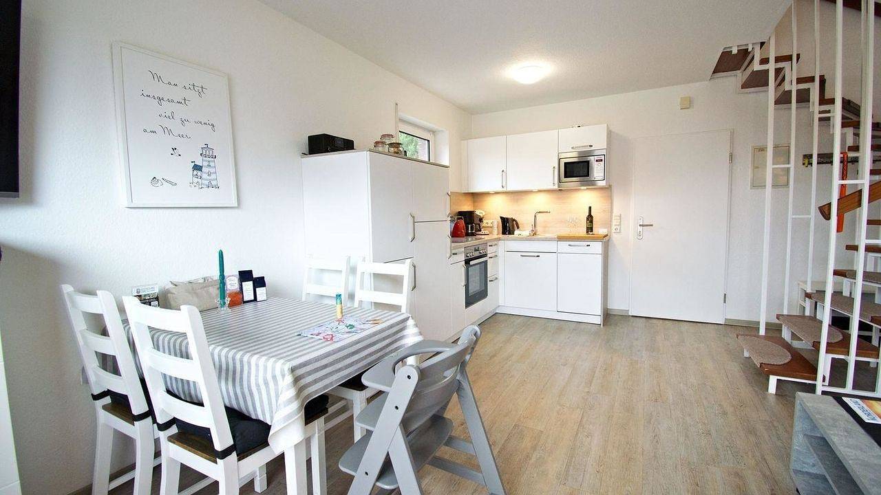 Entire holiday apartment, Holiday apartment for 2 people with terrace in Norddeich, Norden and Surroundings