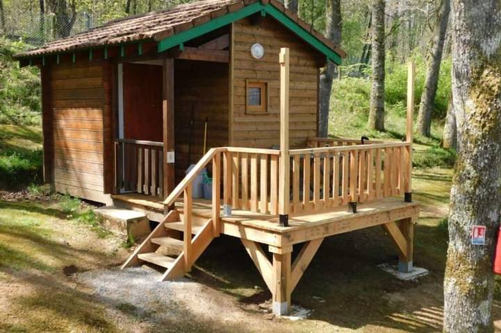 Chalet pour 4 personnes, avec piscine et terrasse