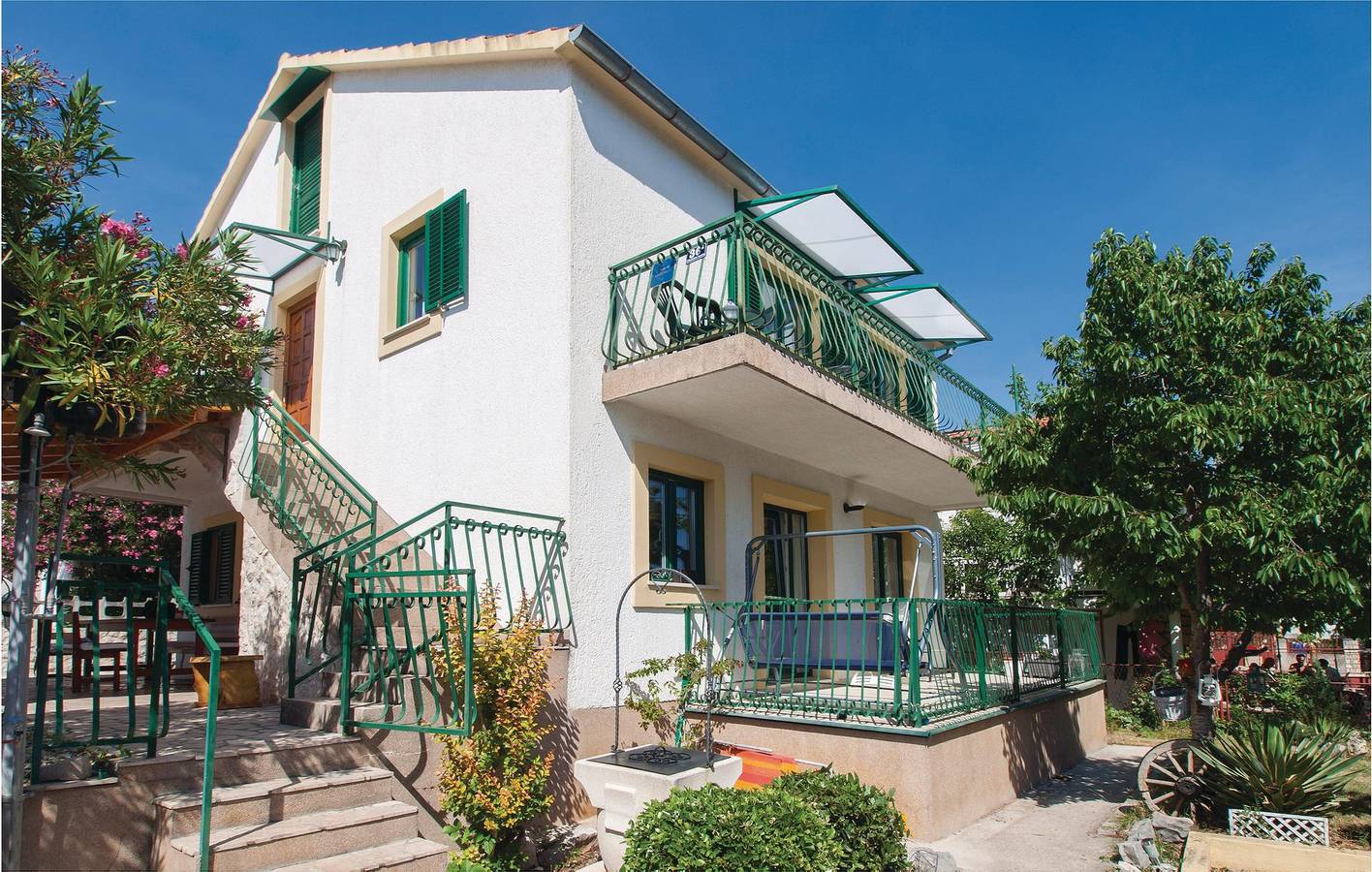 Ganze Ferienwohnung, Ferienwohnung für 6 Personen mit Terrasse in Pirovac, Šibenik-Knin