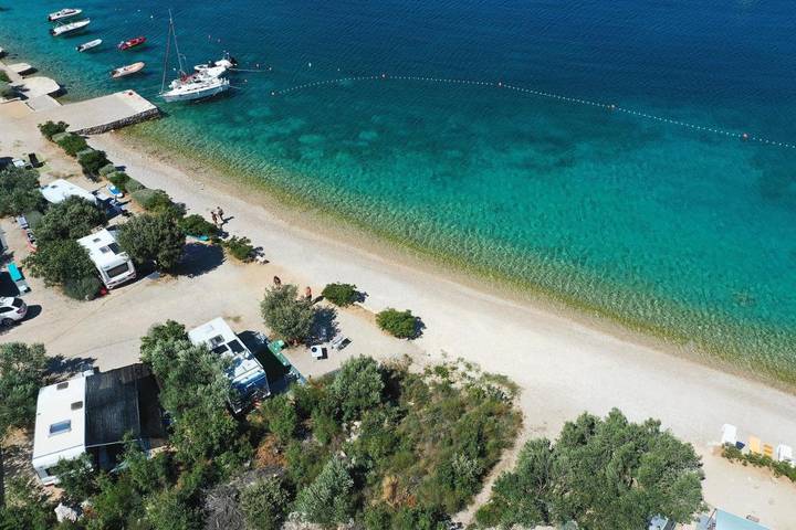 Camping pour 6 personnes, avec terrasse et vue à Tisno - 3