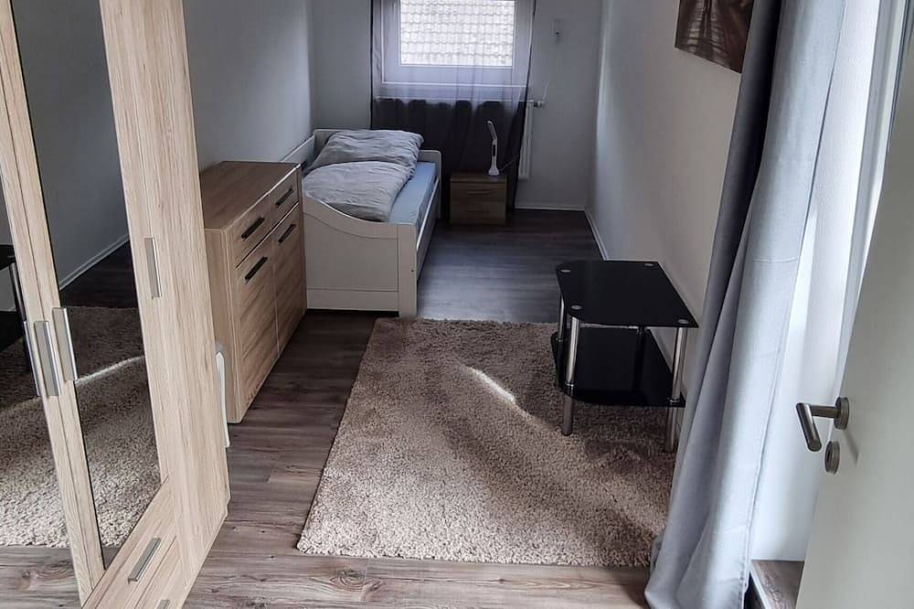Ganze Wohnung, Gemütliche 3 Zimmer Ferienwohnung in Jever mit 70qm in Jever, Metropolregion Bremen-Oldenburg