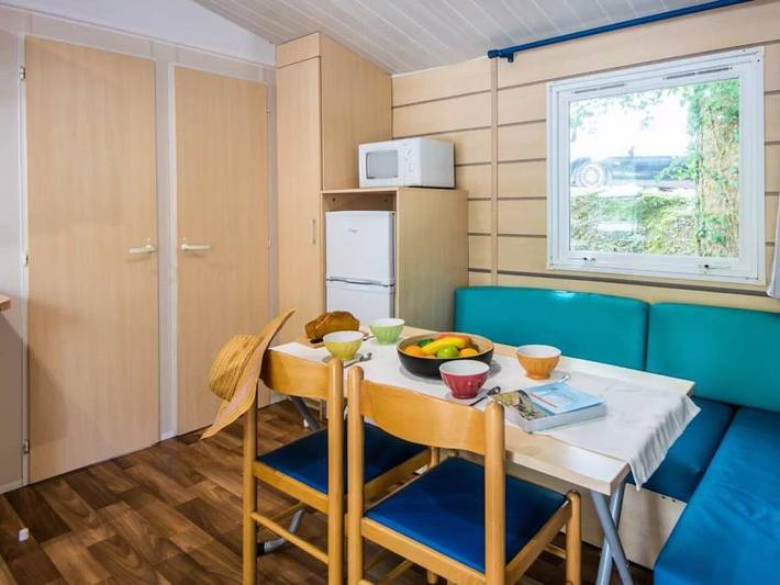 Mobil home pour 4 personnes, avec bassin pour enfant à Laval-de-Cère - 3