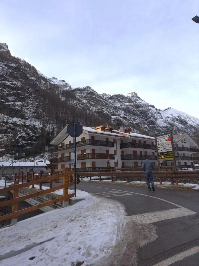 Ferienwohnung für 4 Personen, mit Balkon und Ausblick - 1