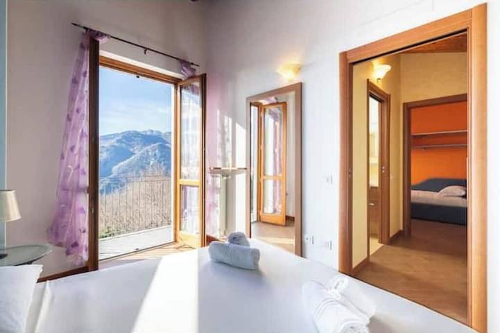 Hostdomus -  Villa Bea in Magliolo, Alpi Liguri
