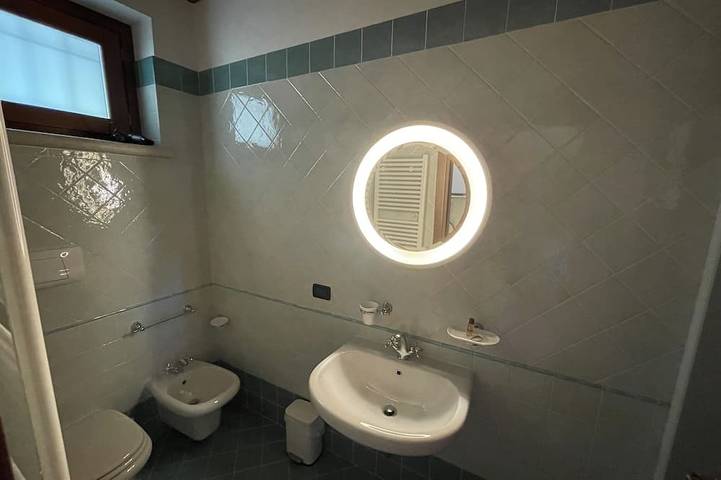 Appartamento intero, Green flat (2 pax), Fiocchina magic place - Salò - Garda Lake in Salò, Prealpi Gardesane