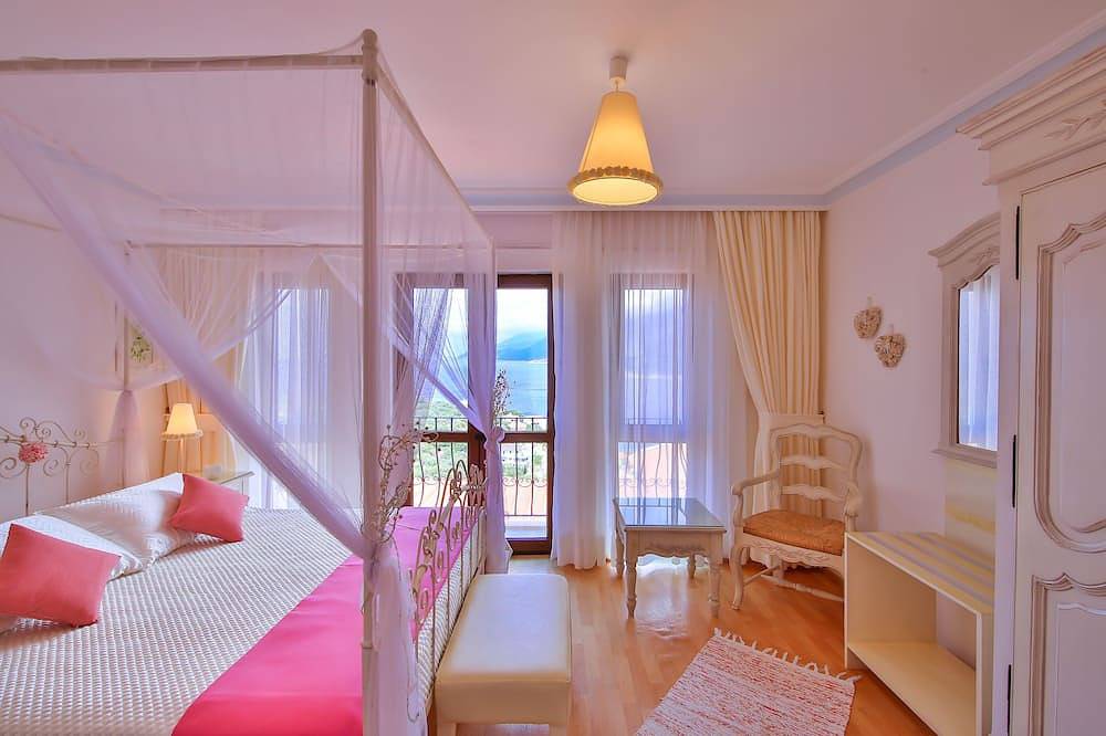 Willkommen zur Villa Kibele (für 8 - 18 Personen) in Kaş, Provinz Antalya
