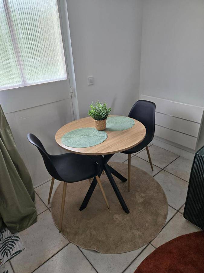 Appartement entier, Studio 1 indépendant proche Paris in Épinay-sur-Seine, Seine-Saint-Denis