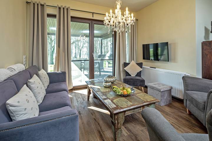 Ferienhaus für 6 Personen, mit Sauna und Garten sowie Terrasse und Seeblick am Plauer See - 4