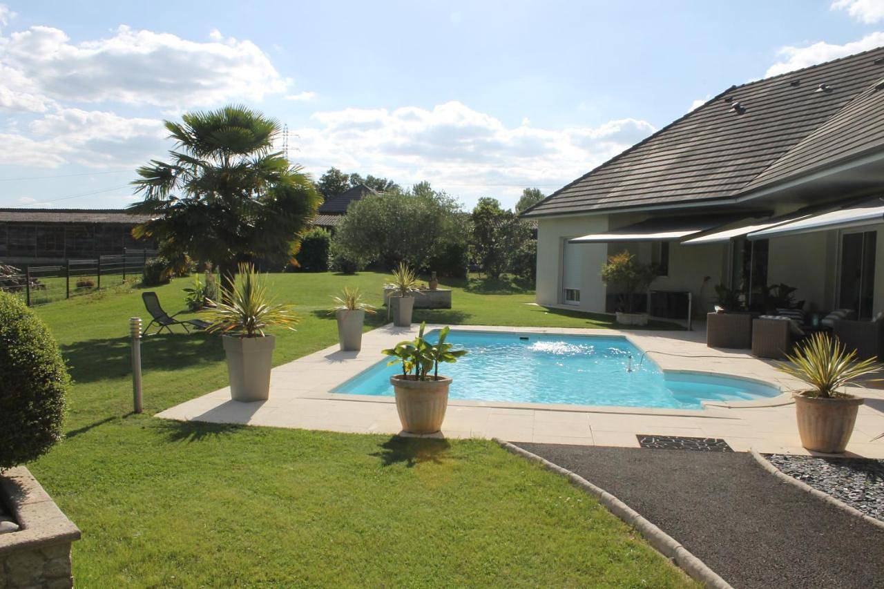 L' art doise in Donzenac, Région de Brive-la-Gaillarde