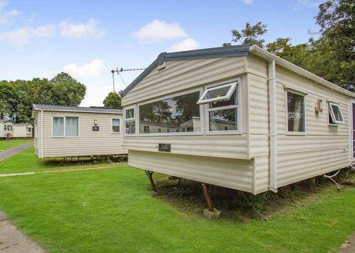 Silver 2 Bedroom Caravan, Sleeps 6 P in St. Helens, Isle of Wight