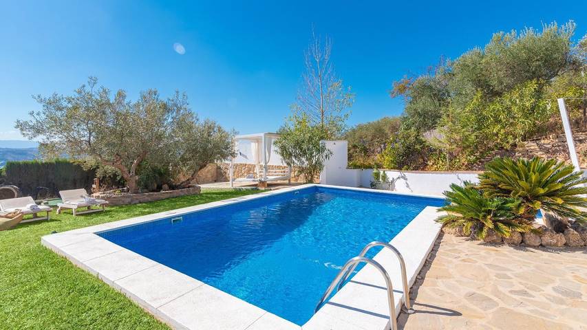 Chalet para 6 personas, con balcón/terraza y piscina en Antequera - 4
