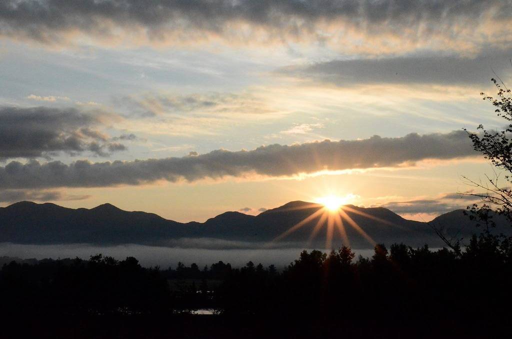 Sehr sauberes Dorfhaus - Red Door Cottage in Lake Placid, Adirondack Mountains