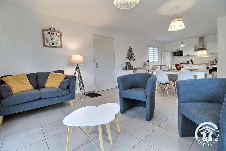 Location de vacances pour 4 personnes, avec jardin et terrasse à Pléguien