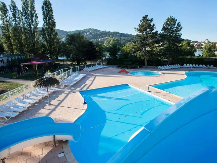 Mobil home pour 6 personnes, avec piscine et terrasse à Condrieu - 3