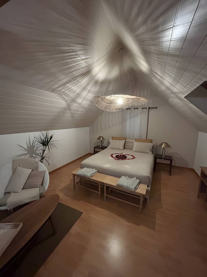 La maison - suite privative avec spa à 3 km de la mer in Denneville, Région de Coutances