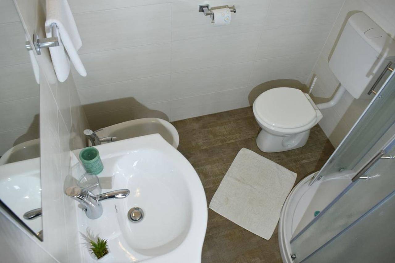 Entire vacation apartment, Apartment in Tar with Common Pool in Tar-Vabriga, Novigrad
