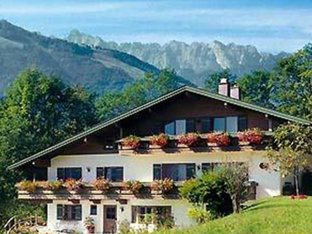 Bauhofer "Alpenchic 4" in Reit im Winkl, Bayerische Alpen