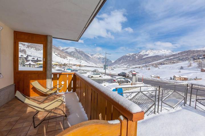 Gîte pour 6 personnes, avec Balcon ainsi que Terrasse et Bassin pour enfant à Livigno