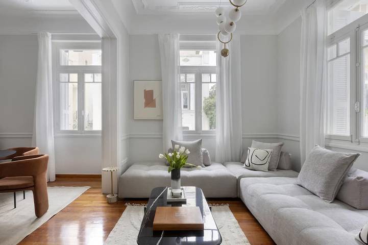 Villa für 9 Personen, mit Balkon - 1