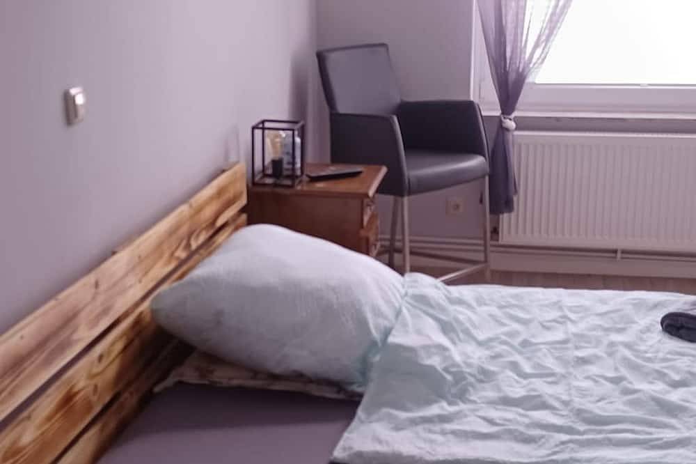 Ganze Wohnung, Ruhige 3 Zi., Küche, Bad. 80 qm, Balkon u. Garten mitten in der Stadt in Peine, Braunschweig und Umgebung