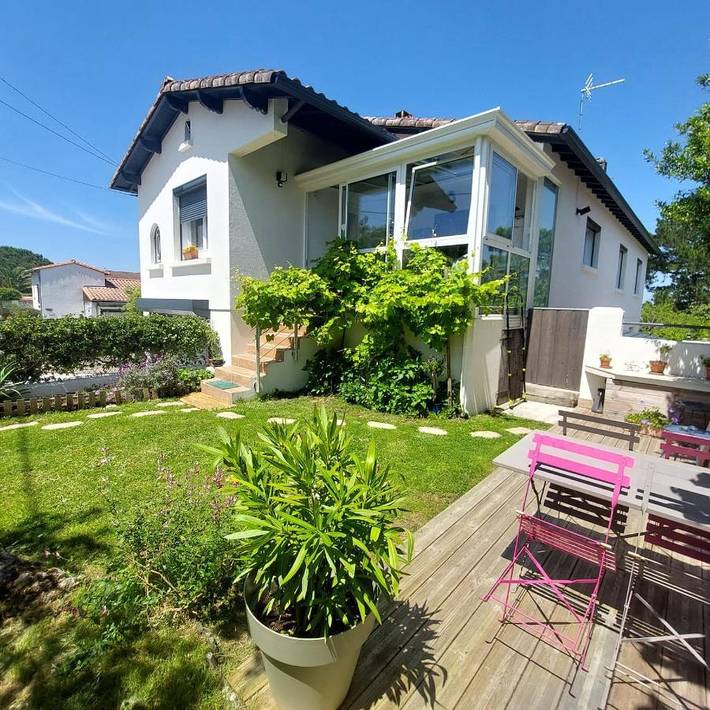 Location de vacances pour 4 personnes, avec Terrasse et Jardin dans Plage du Platin
