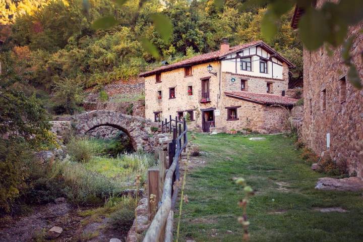 Casa rural para 3 personas, con vistas y jardín en La Rioja - 2