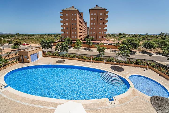 Apartamento de férias para 6 pessoas, com piscina e jardim, com animais de estimação - 1