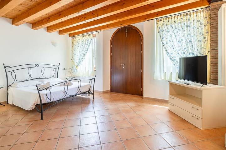 Appartement de vacances pour 2 personnes, avec jardin et piscine, animaux acceptés - 1