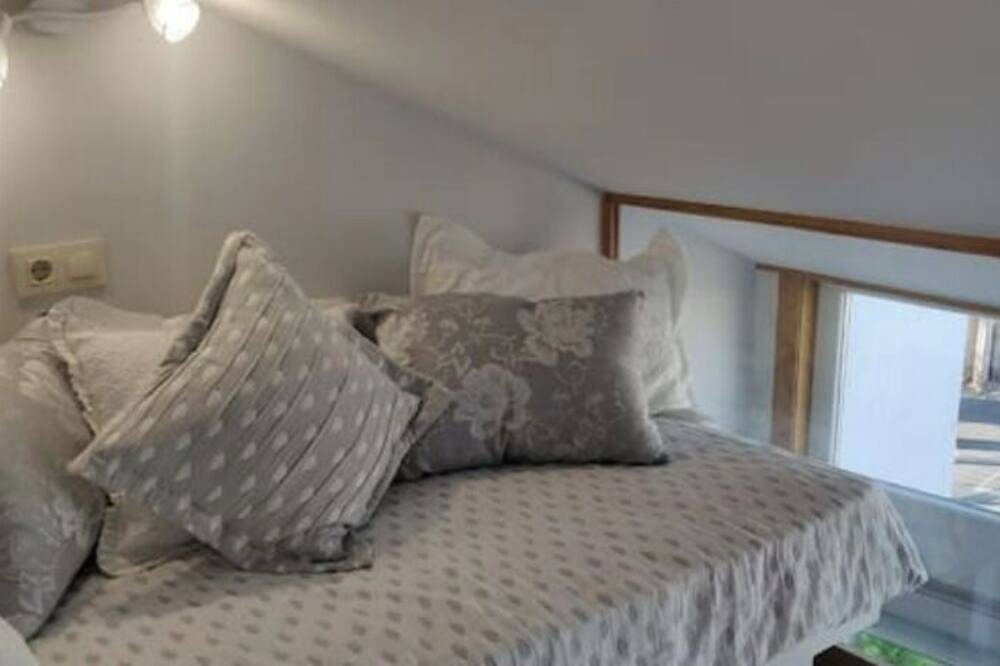 Entire apartment, Almuina Penthouse. in Marín, Rías Baixas