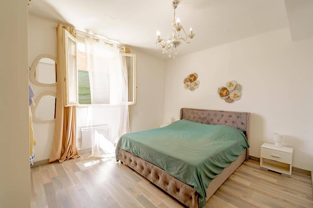Nice villa in Vence with a large swimming pool in Vence, Mittelmeerküste (Frankreich)