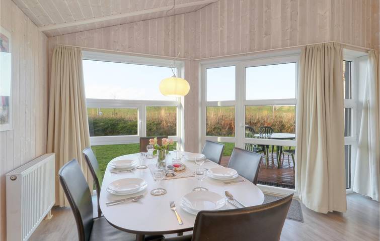 Ferienhaus für 6 Personen, mit Terrasse und Sauna in Friedrichskoog - 4