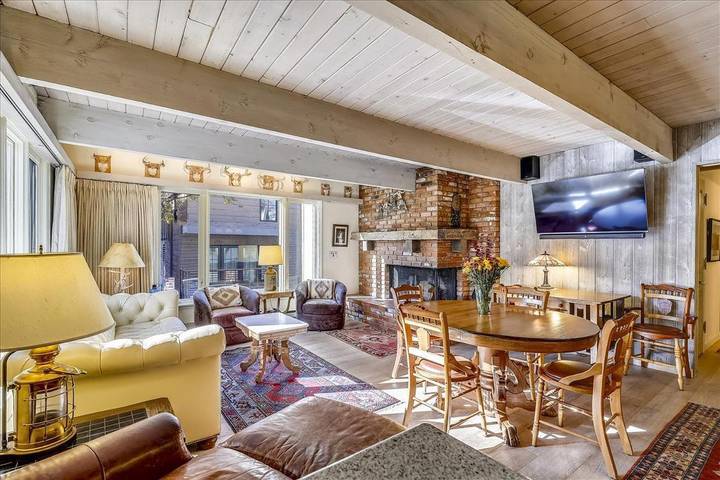 Ferienwohnung für 6 Personen, mit Balkon und Whirlpool - 1