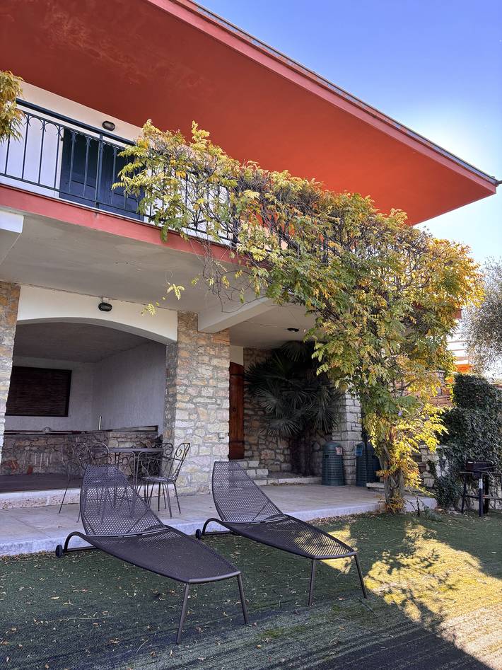 Villa für 10 Personen, mit Terrasse und Garten, mit Haustier