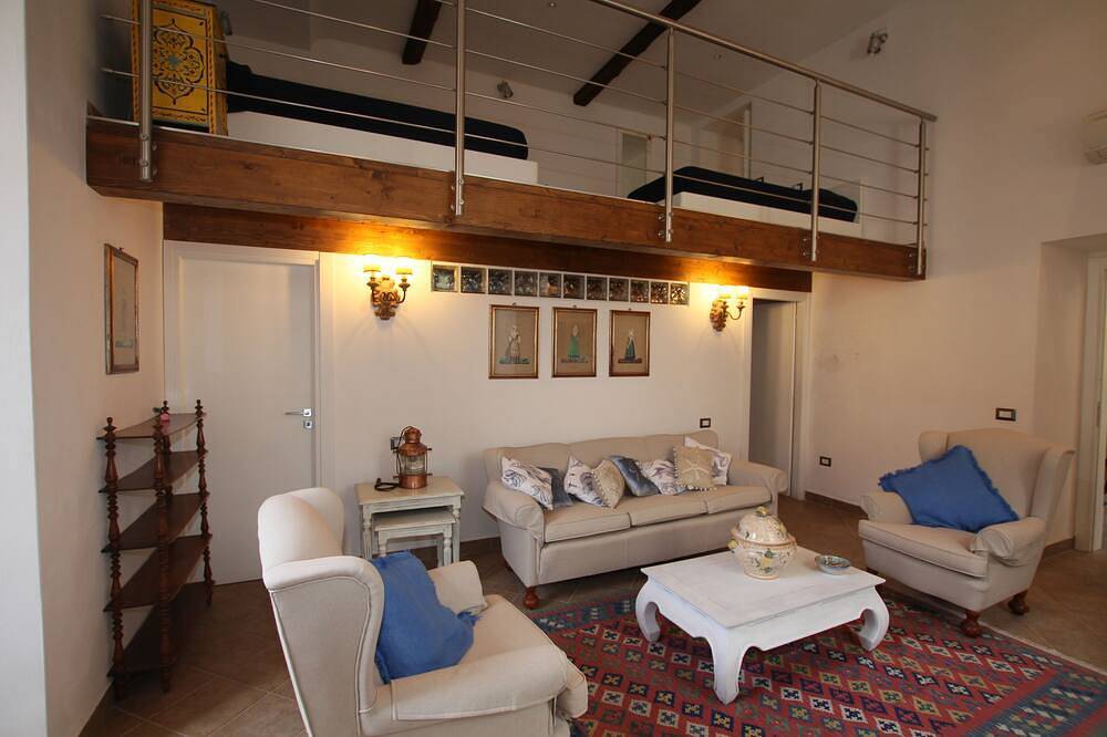 Ganze Wohnung, Toraldo Wohnung im Herzen des historischen Zentrums in Tropea, Vibo Valentia Provinz
