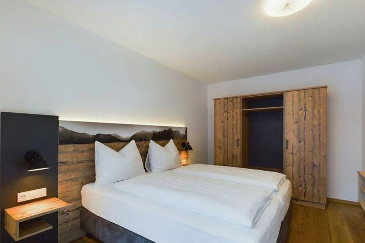 Ganze Ferienwohnung, Alpenglühen Lodge in Lechtaler Alpen, Bach