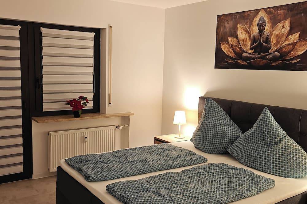 Ganze Wohnung, Haus am Berg, Ferienwohnung Bergsonne im schönen fränkischen Seenland. in Pleinfeld, Frankenalb