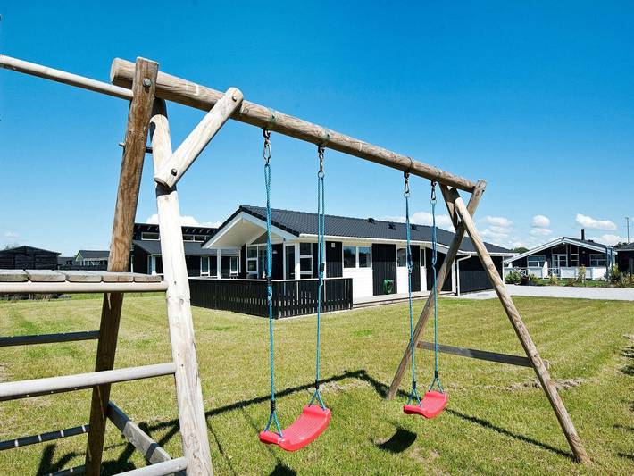 Ferienhaus für 6 Personen, mit Terrasse und Sauna in Pøt Strandby - 4