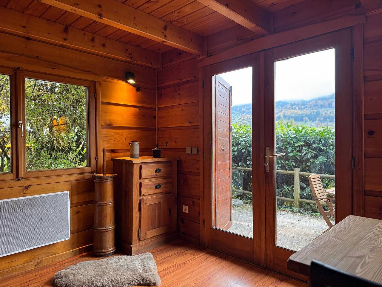 Chalet „Gemütlich mit Mezzanine“: Bergblick, private Terrasse und Wlan in Verchaix, Region Bonneville