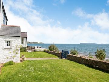 Holiday Rental for 6 People in Isle of Anglesey, North-Wales, Photo 1