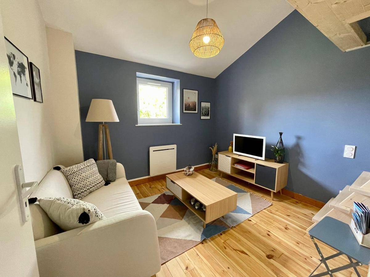 Appartement entier, Studio cosy en pleine campagne in Messimy-sur-Saône, Ain