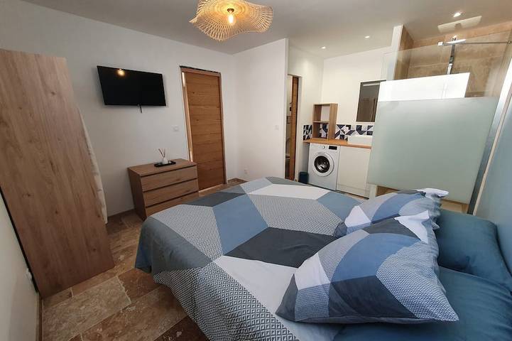 Gîte pour 4 personnes, avec jacuzzi à Jonquerettes - 3