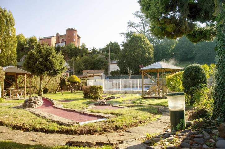 Hôtel pour 2 personnes, avec vue et piscine à Massiac - 4