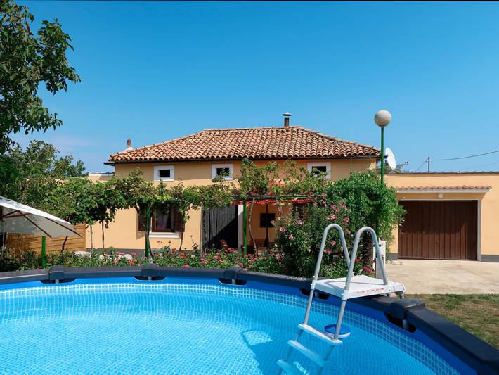 Ferienhaus für 7 Personen, mit Garten und Terrasse - 1
