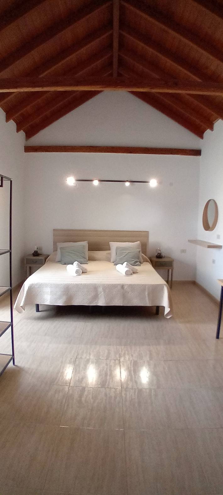 Casa rural para 6 personas, con terraza y jardín en Valverde - 2