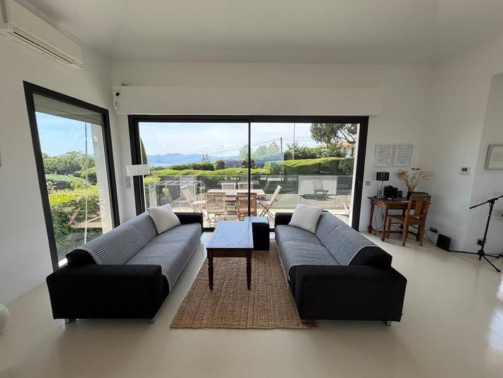 Villa « Julia » con vistas al mar, Wi-Fi y aire acondicionado in Le Cannet, Costa mediterránea (Francia)