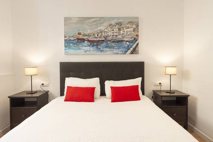Entire apartment, Central Malaga 2 Bedroom in Málaga Central District, Malaga
